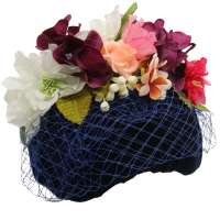 Blauer Samt Half Hat / Fascinator mit Schleier & bunten Blumen